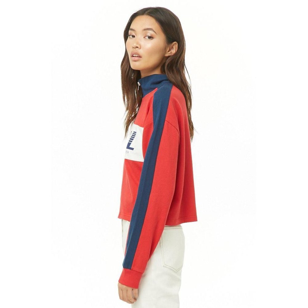 ⚡️SOLD⚡️   forever 21 local dreamer long sleeve crop graphic top - size small - Picture 2 of 7